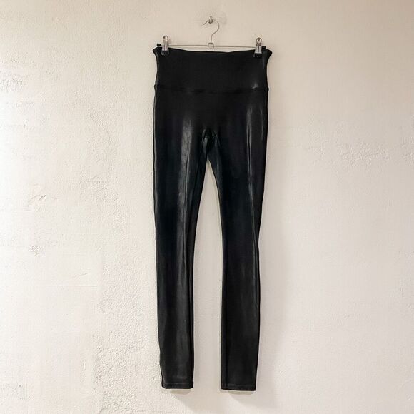 Spanx Faux Leather Leggings in Black Medium - Picture 2 of 10
